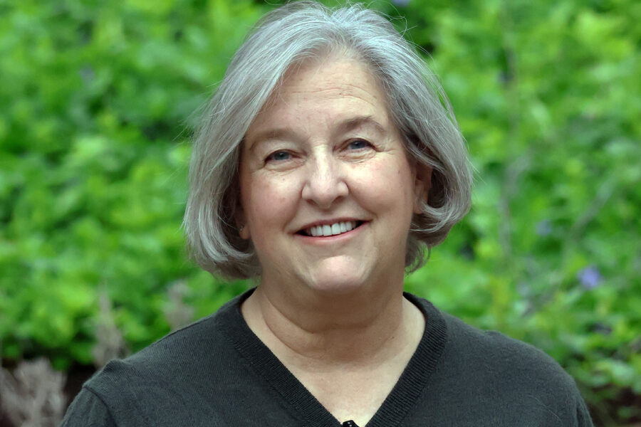 Kim Snodgrass Headshot