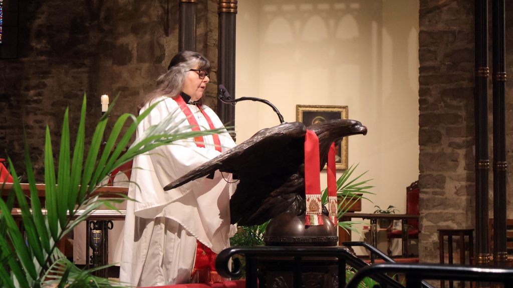 The Rev Anne Kyle reading at renewal service