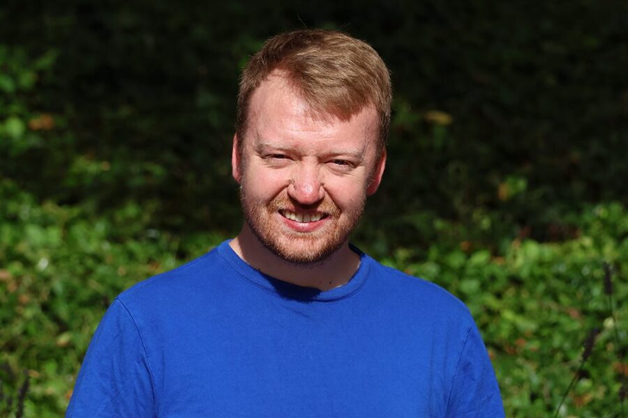 Zach Phillips Headshot