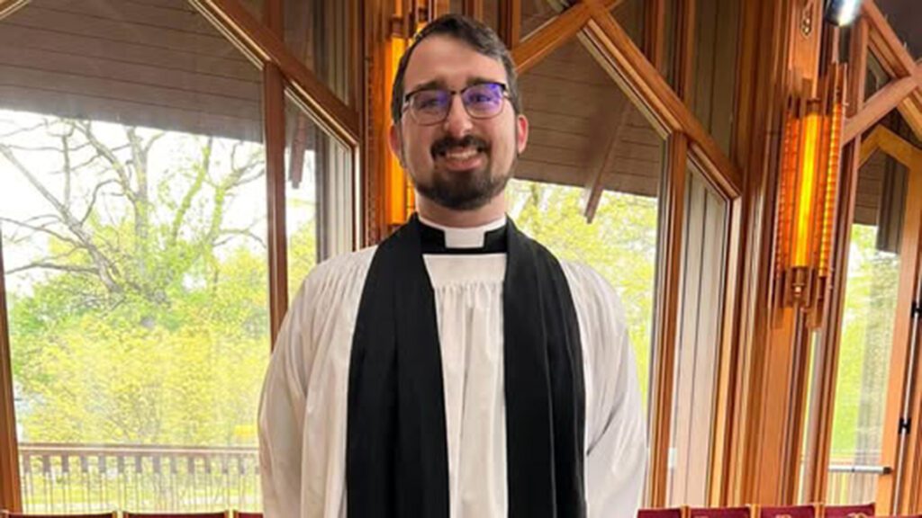 Benjamin George Thoms Headshot